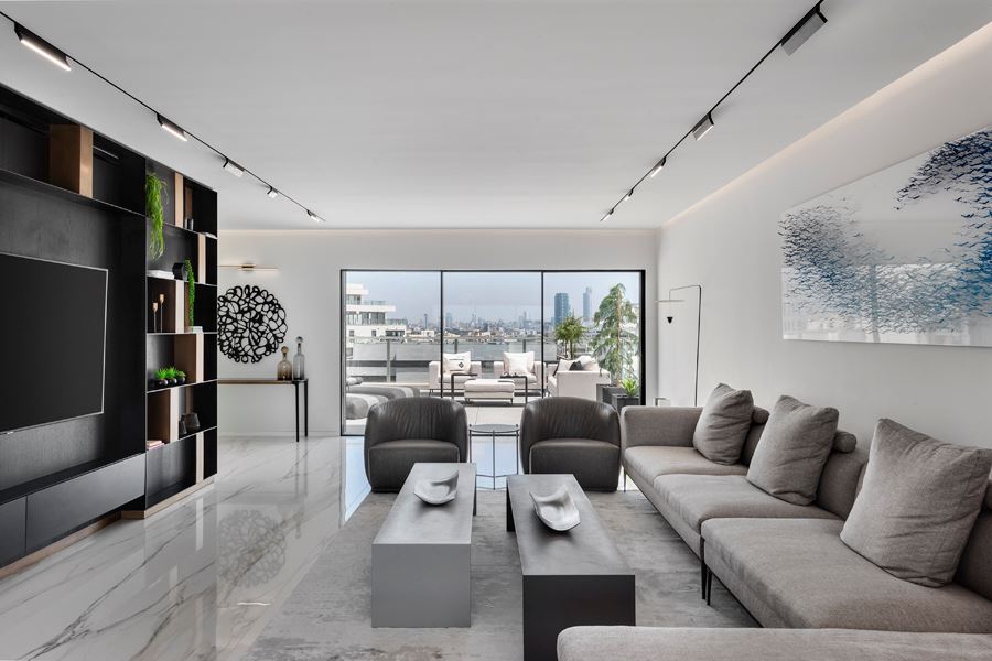Penthouse - Tel Aviv פרויקט תאורה בסלון על ידי קמחי תאורה